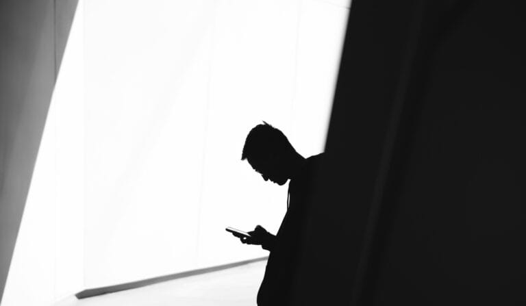Telefon Bağımlılığı Neden Olur?